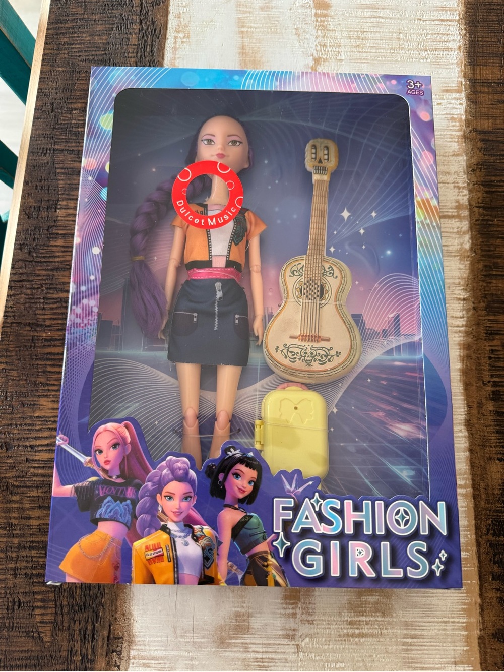 Rumi KPOP Singing Doll with Guitar & Accessories – Brand New in Box - Picture 5 of 6